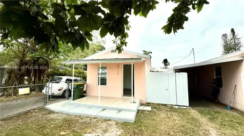 616 SW 8th Homestead FL 33030