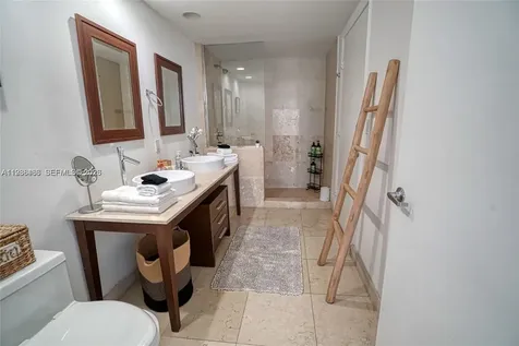 485 Brickell Avenue Miami FL 33131