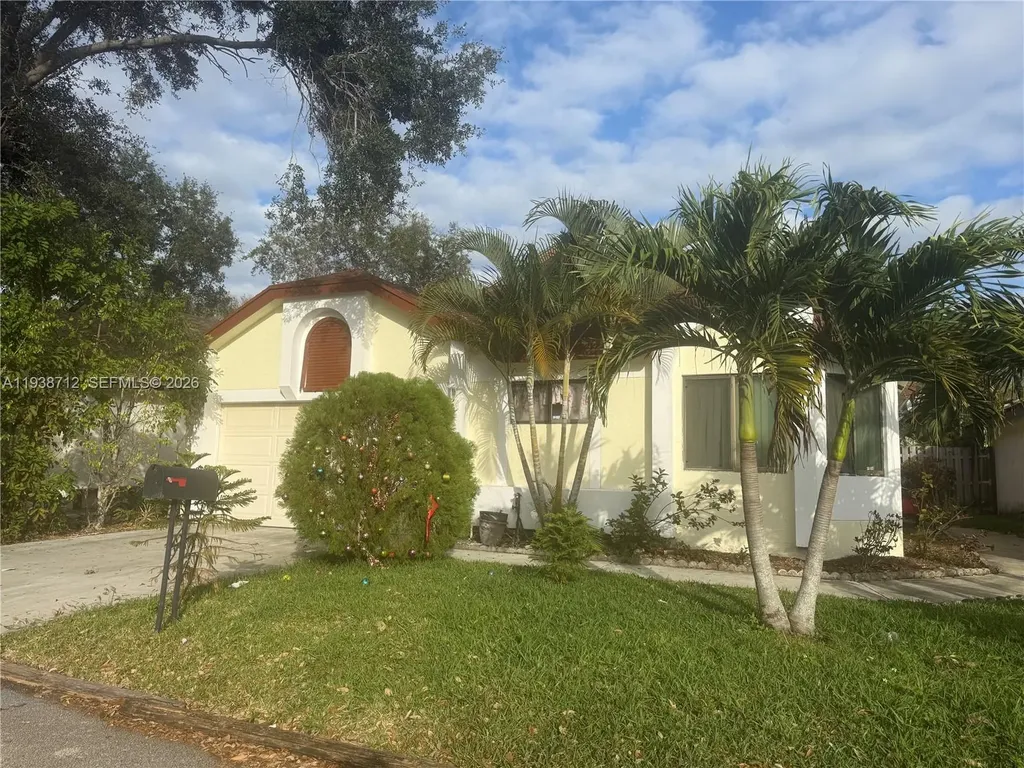 316 Bishop Road North Lauderdale FL 33068