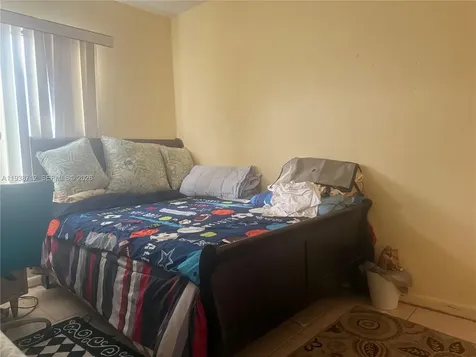 316 Bishop Road North Lauderdale FL 33068