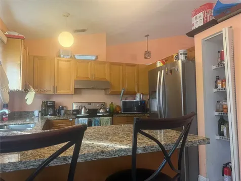 316 Bishop Road North Lauderdale FL 33068