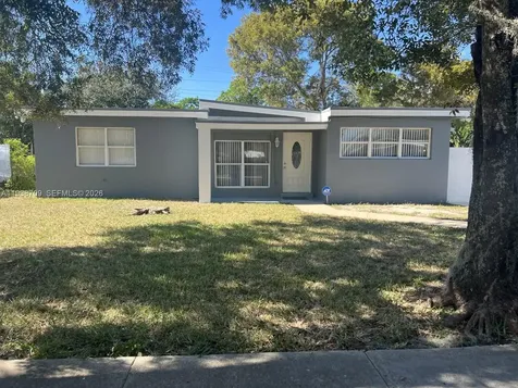 3330 SW 59th Terrace West Park FL 33023