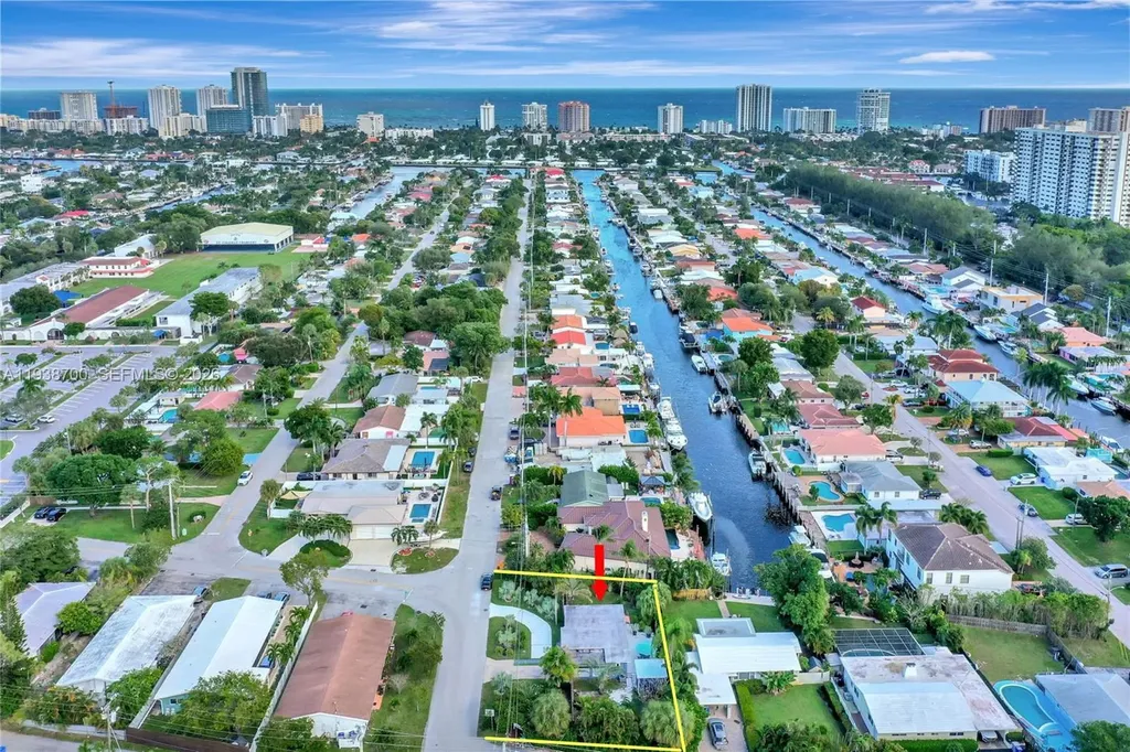 2304 SE 13th Court Pompano Beach FL 33062
