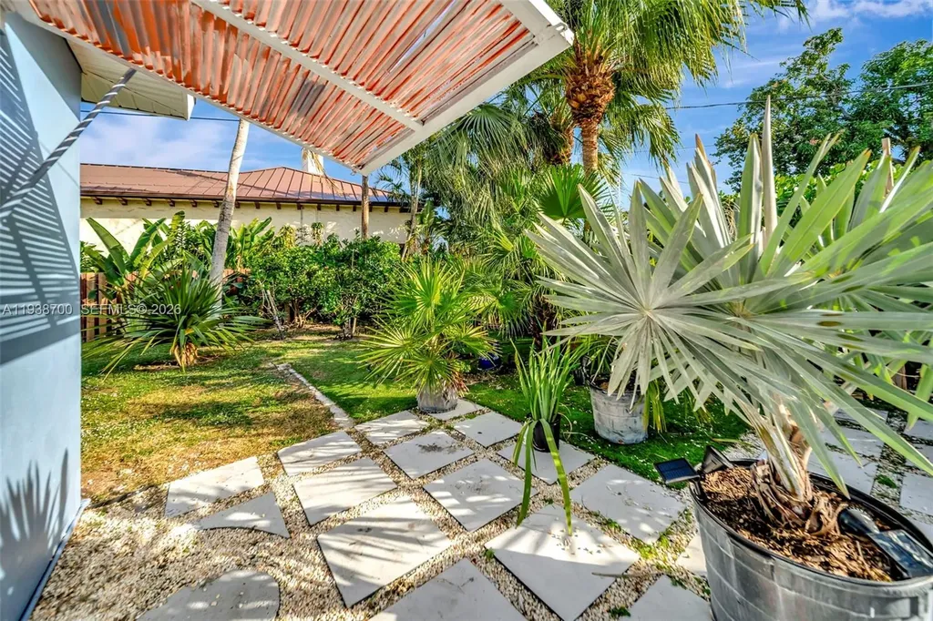 2304 SE 13th Court Pompano Beach FL 33062