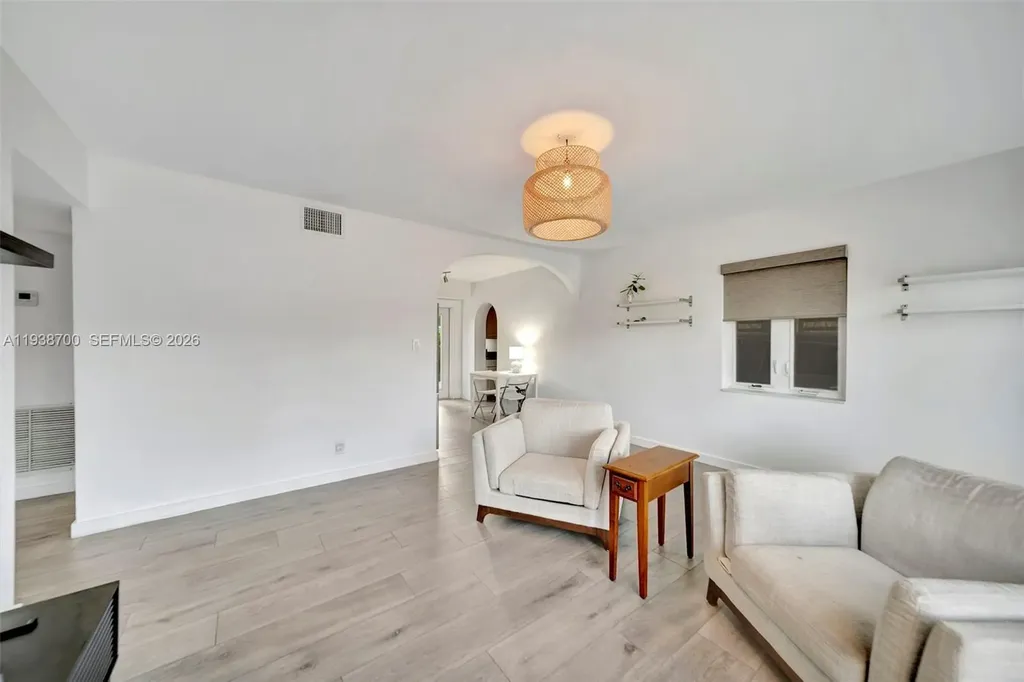 2304 SE 13th Court Pompano Beach FL 33062