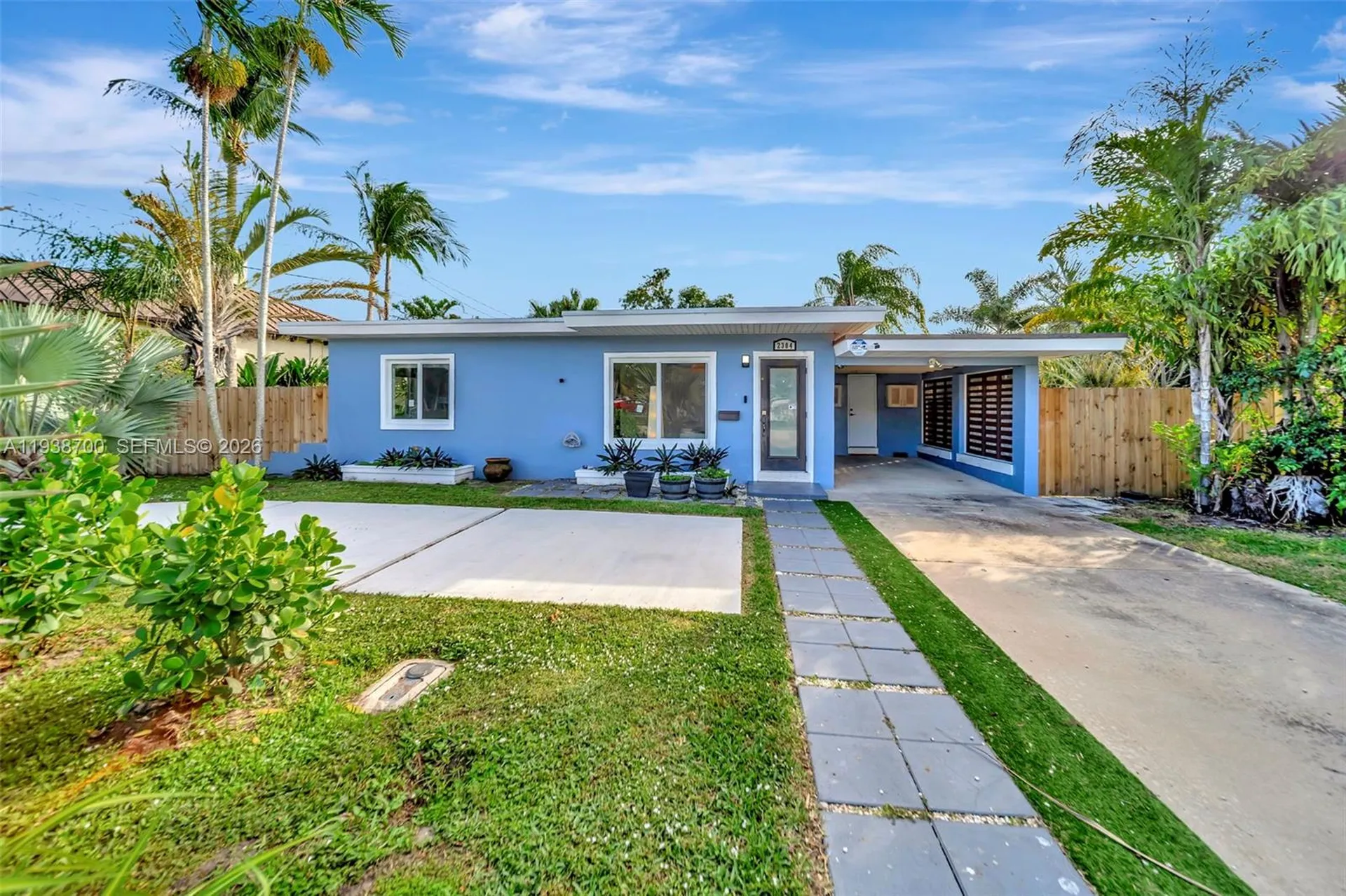 2304 SE 13th Court Pompano Beach FL 33062