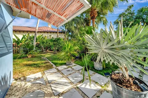 2304 SE 13th Court Pompano Beach FL 33062