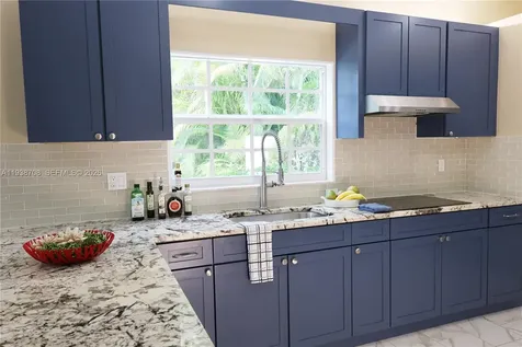 7802 N 155th Place N Palm Beach Gardens FL 33418