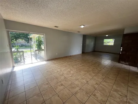 58 NE 117th Street Miami FL 33161