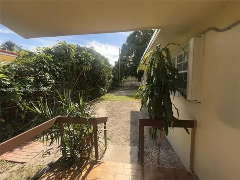 58 NE 117th Street Miami FL 33161