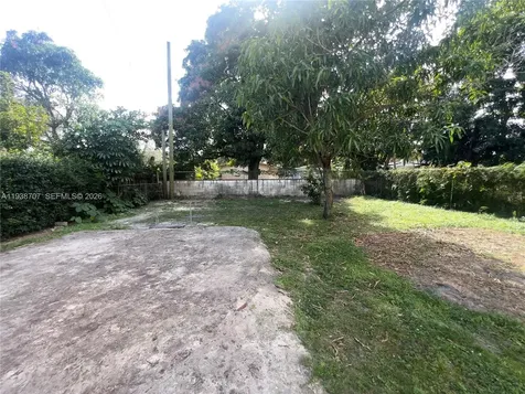 58 NE 117th Street Miami FL 33161