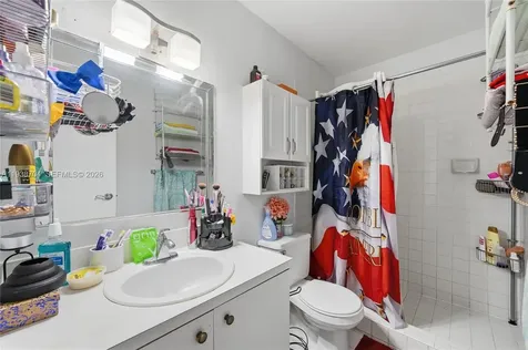 17901 NW 68th Avenue Hialeah FL 33015