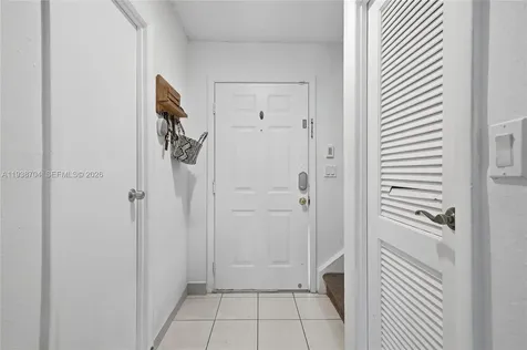 17901 NW 68th Avenue Hialeah FL 33015