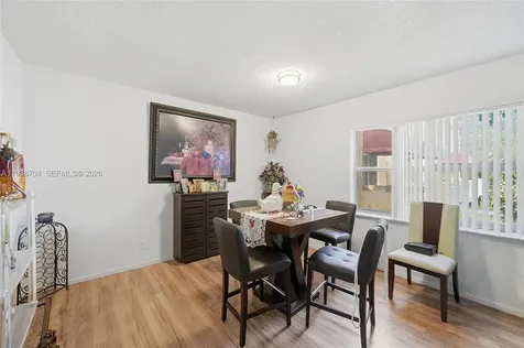 17901 NW 68th Avenue Hialeah FL 33015