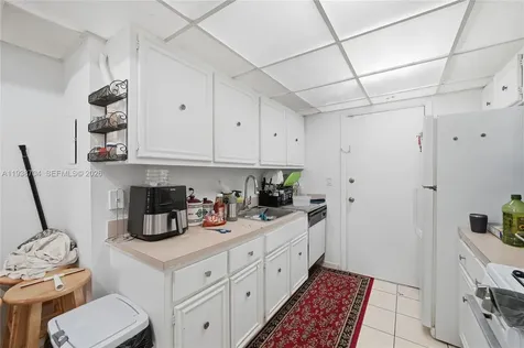 17901 NW 68th Avenue Hialeah FL 33015
