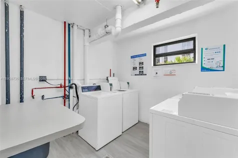16919 N Bay Road Sunny Isles Beach FL 33160