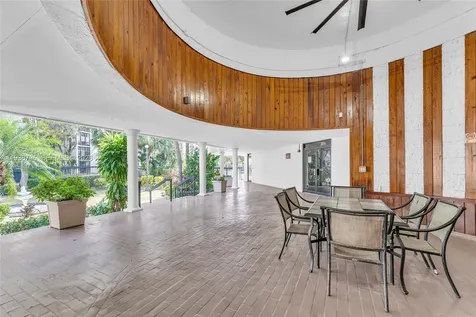 16919 N Bay Road Sunny Isles Beach FL 33160