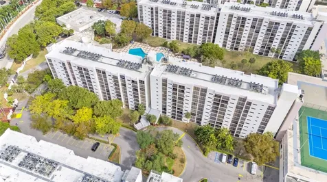 16919 N Bay Road Sunny Isles Beach FL 33160