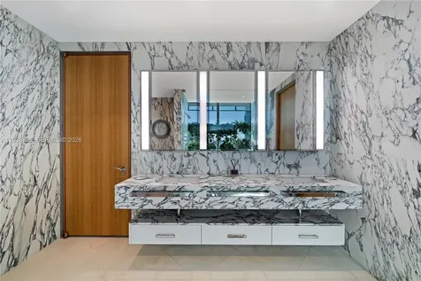 120 Ocean Drive Miami Beach FL 33139