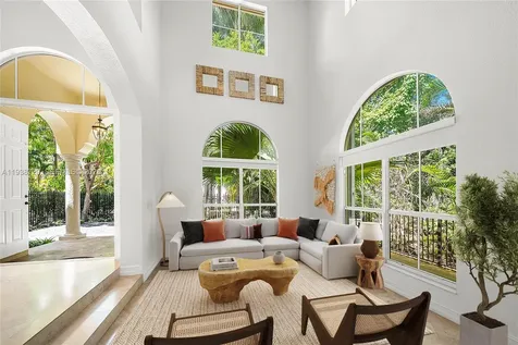 3211 Morris Lane Coconut Grove FL 33133