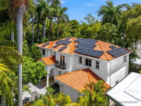 3211 Morris Lane Coconut Grove FL 33133