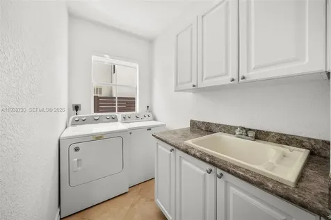 3211 Morris Lane Coconut Grove FL 33133