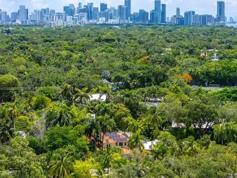3211 Morris Lane Coconut Grove FL 33133