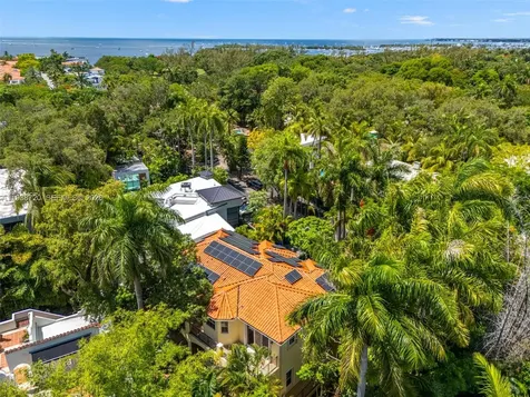 3211 Morris Lane Coconut Grove FL 33133