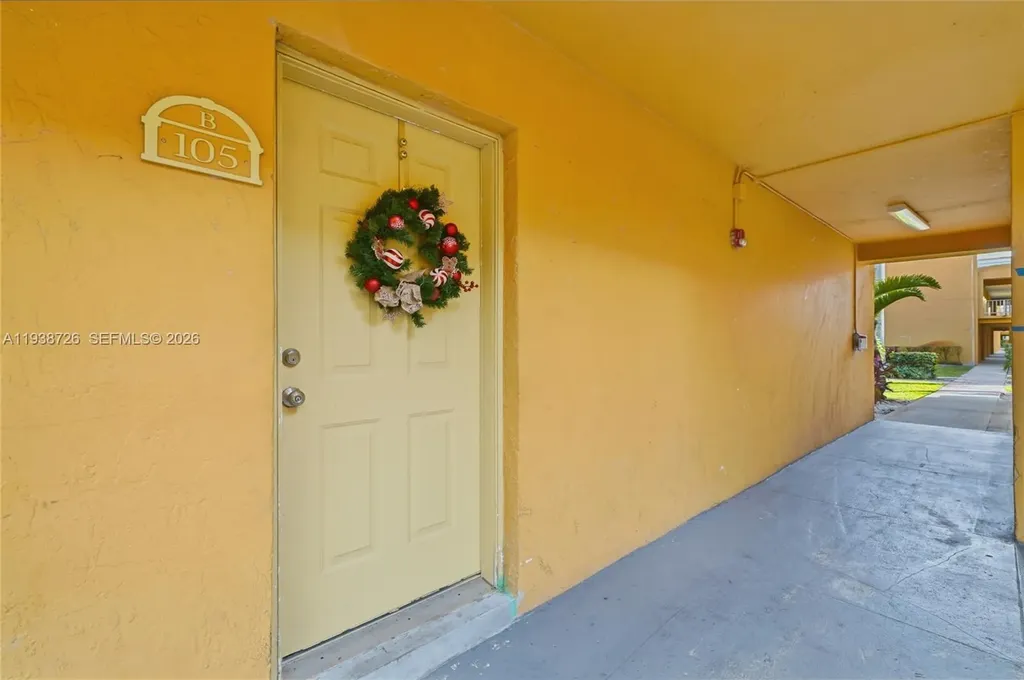 18101 NW 68th Avenue Hialeah FL 33015
