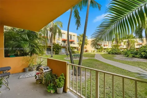 18101 NW 68th Avenue Hialeah FL 33015