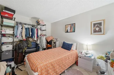 18101 NW 68th Avenue Hialeah FL 33015