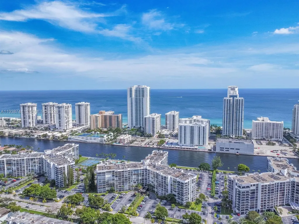 3800 S Ocean Drive Hollywood FL 33019