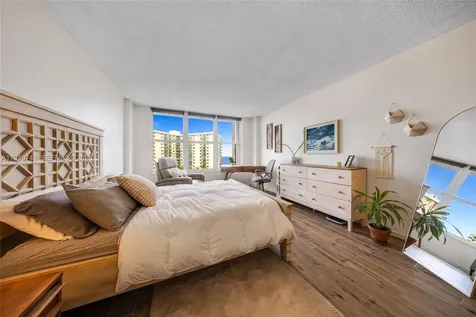 3800 S Ocean Drive Hollywood FL 33019