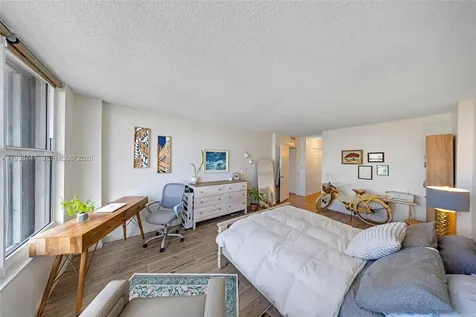 3800 S Ocean Drive Hollywood FL 33019