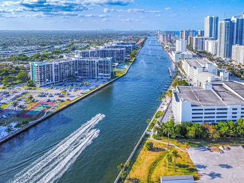 3800 S Ocean Drive Hollywood FL 33019