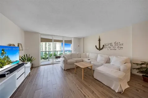 3800 S Ocean Drive Hollywood FL 33019