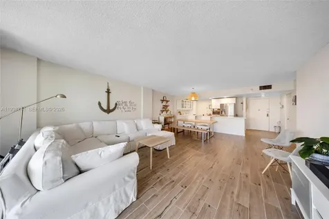 3800 S Ocean Drive Hollywood FL 33019