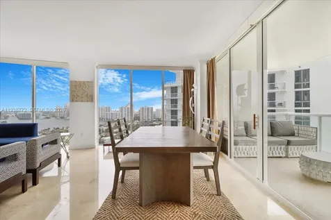 18671 Collins Avenue Sunny Isles Beach FL 33160