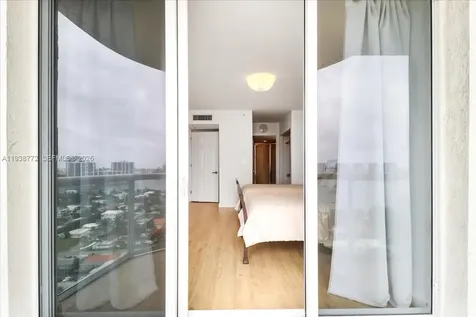 18671 Collins Avenue Sunny Isles Beach FL 33160