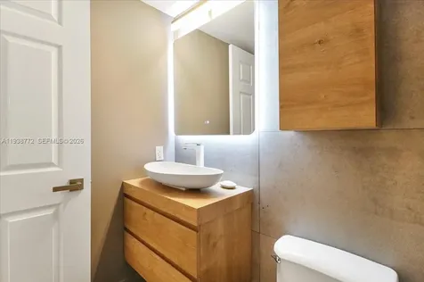 18671 Collins Avenue Sunny Isles Beach FL 33160