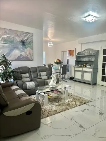 289 NW 109th Street Miami FL 33168