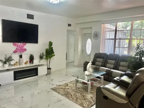 289 NW 109th Street Miami FL 33168