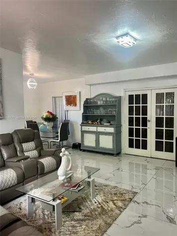 289 NW 109th Street Miami FL 33168