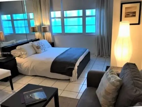 100 Lincoln Road Miami Beach FL 33139