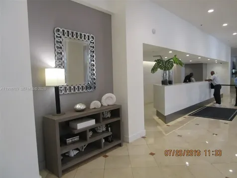 100 Lincoln Road Miami Beach FL 33139