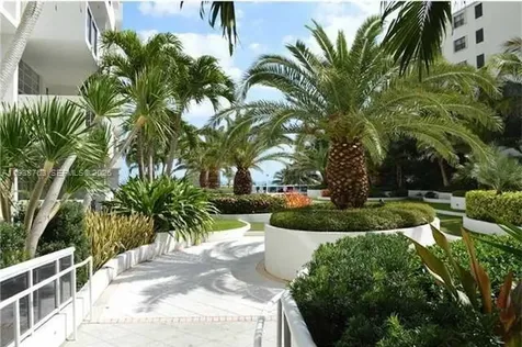 100 Lincoln Road Miami Beach FL 33139