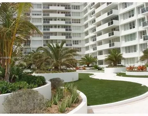 100 Lincoln Road Miami Beach FL 33139