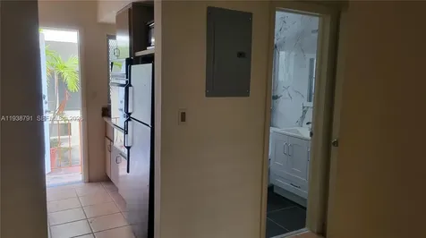 1050 Pennsylvania Avenue Miami Beach FL 33139