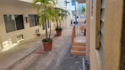 1050 Pennsylvania Avenue Miami Beach FL 33139