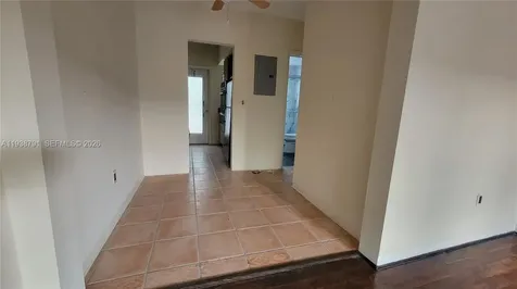 1050 Pennsylvania Avenue Miami Beach FL 33139
